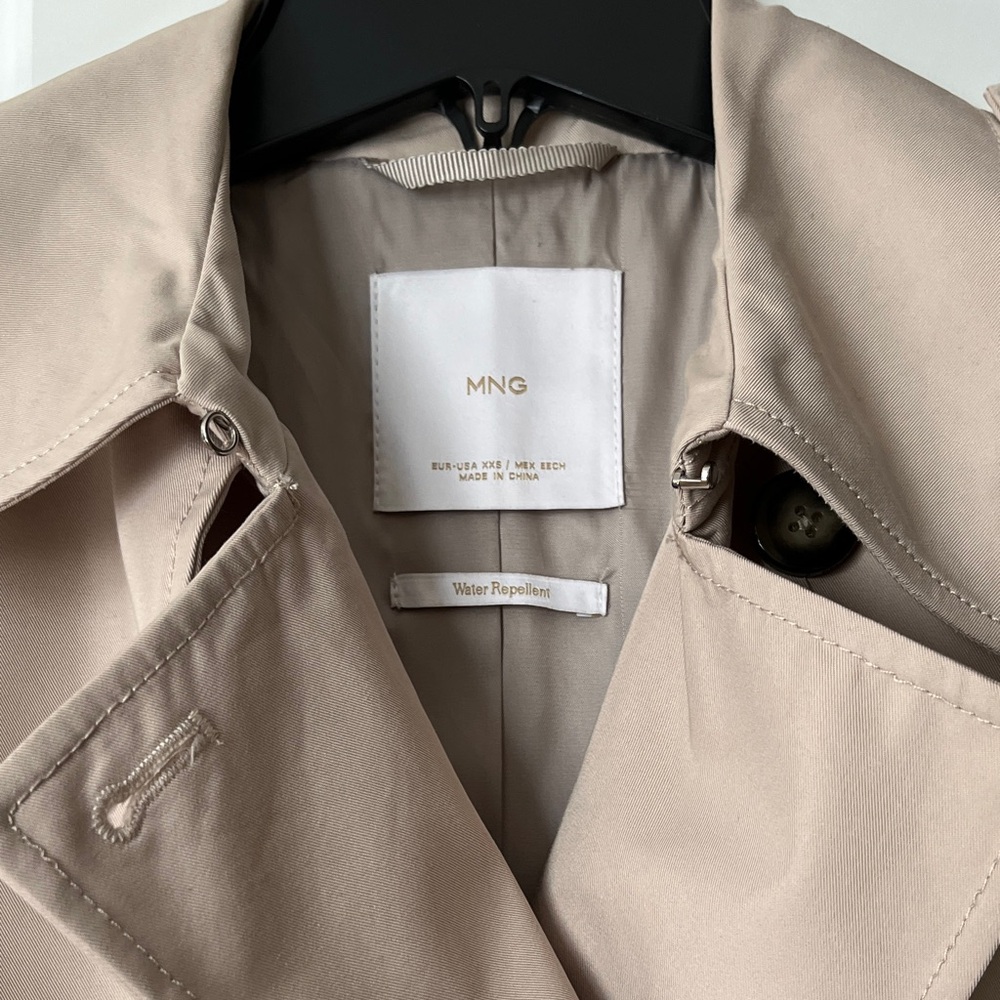 Mango water repellant trench coat